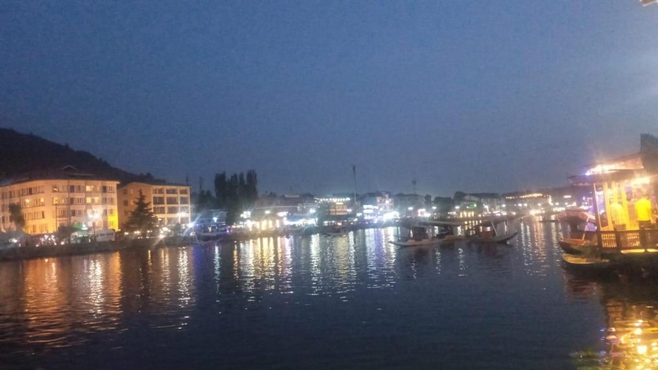 Srīnagar Island 아파트 외부 사진